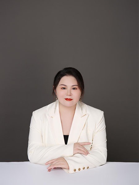 李婧